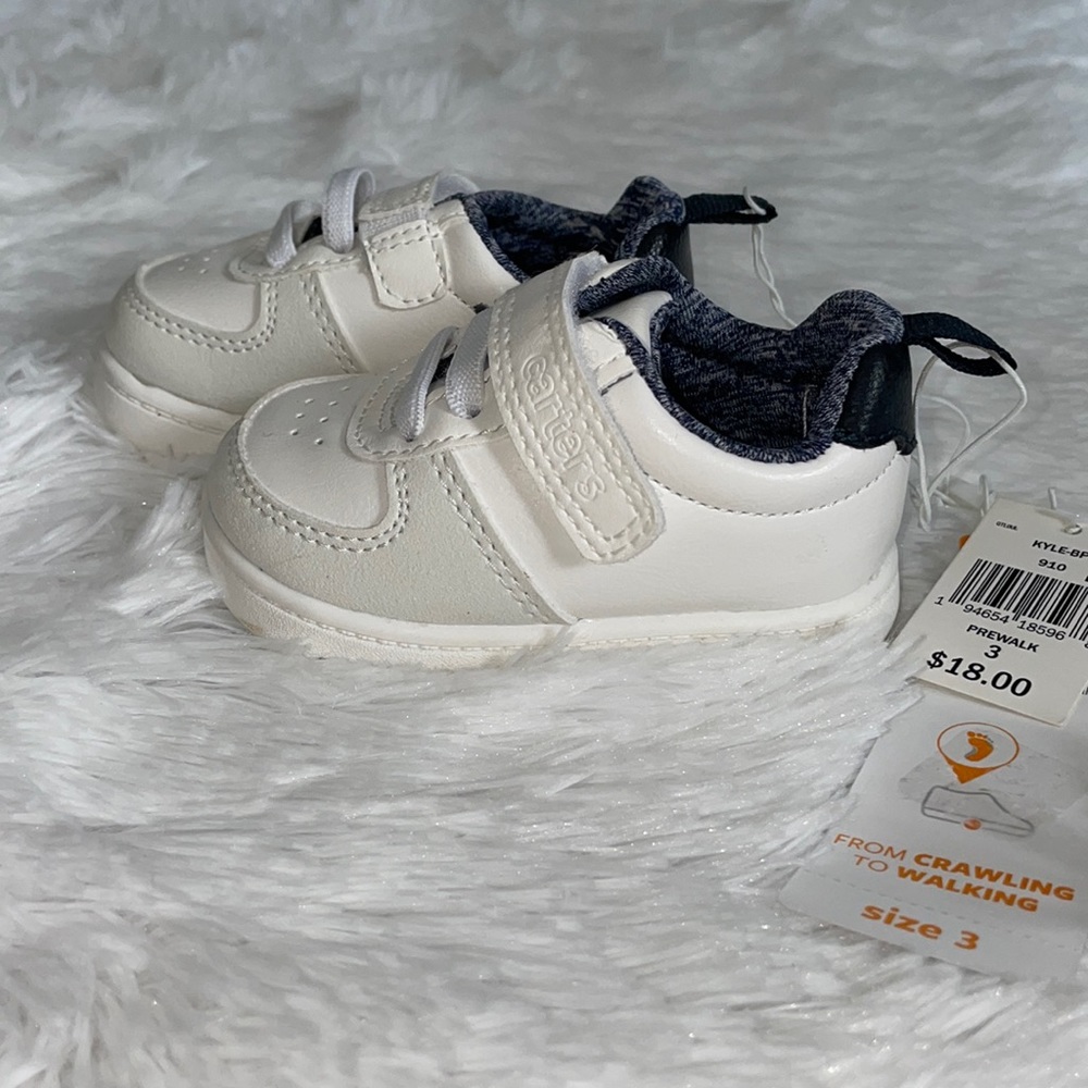 NWT Carters size 3